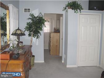 801 Inverness Lane Philadelphia, PA 19128 - Photo 9 of 12 Gallery Image 9