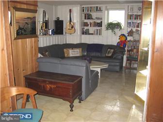801 Inverness Lane Philadelphia, PA 19128 - Photo 10 of 12 Gallery Image 10