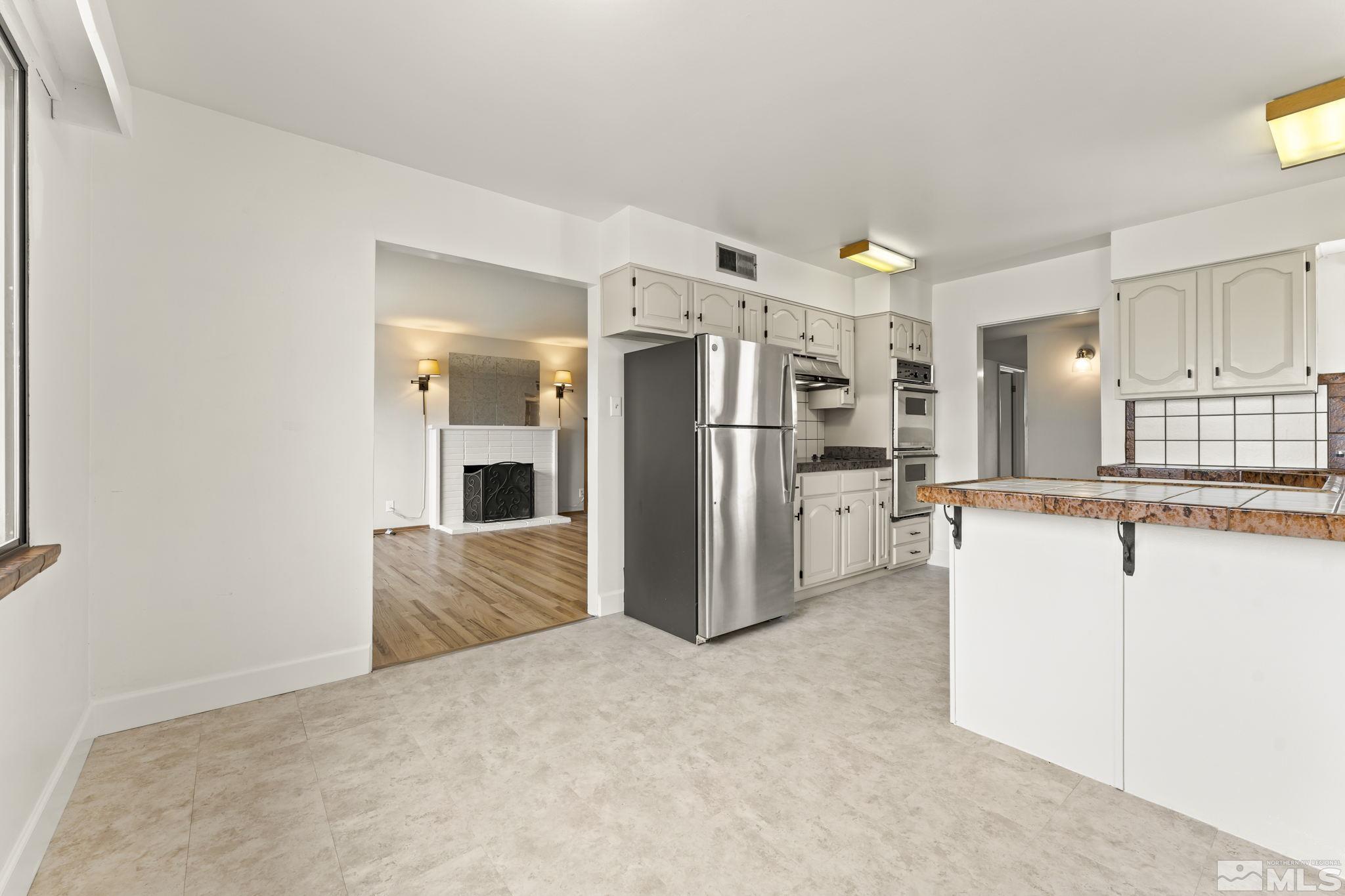 2220 Brisbane Avenue Reno, NV 89503 - Photo 9 of 39 Photo 9