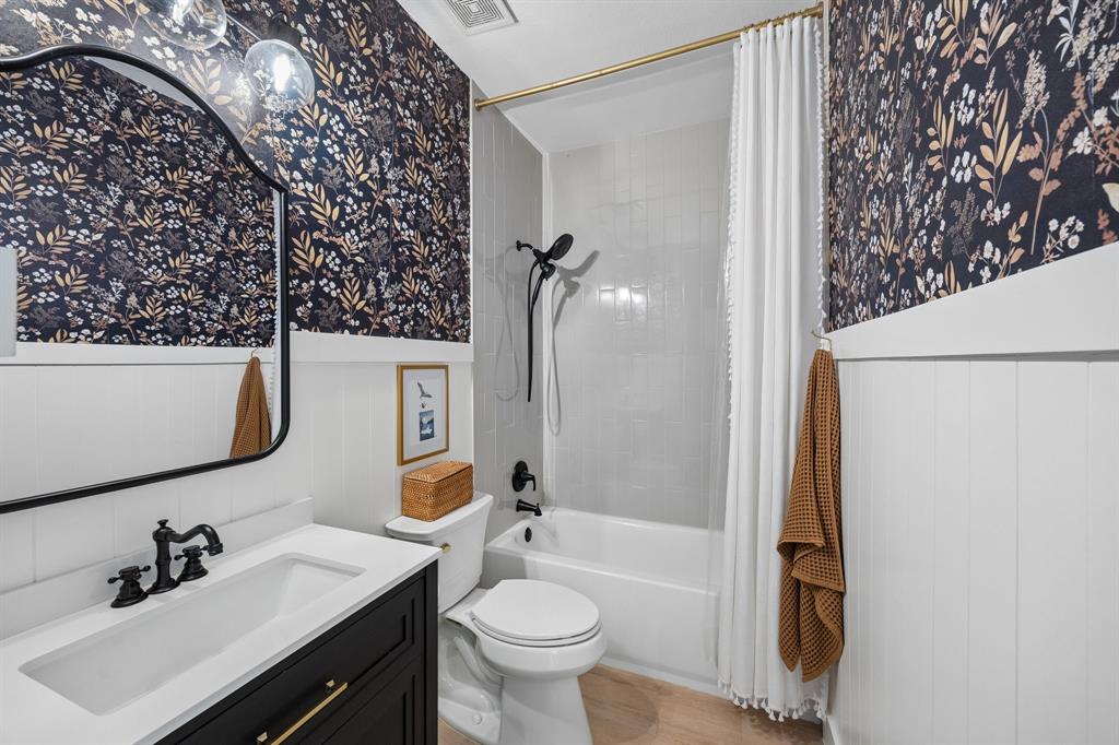 624 Allbright Road Celina, TX 75009 - Photo 4 of 35 a bathroom with a sink toilet and shower