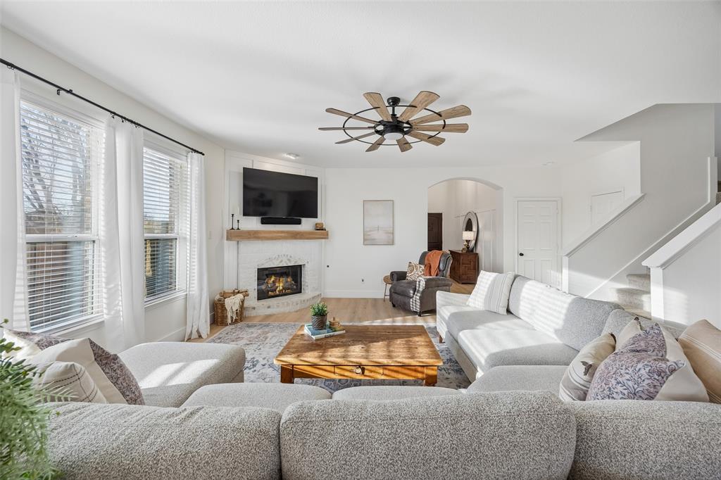 624 Allbright Road Celina, TX 75009 - Photo 6 of 35