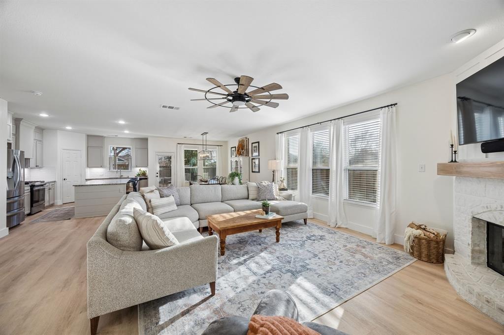 624 Allbright Road Celina, TX 75009 - Photo 7 of 35