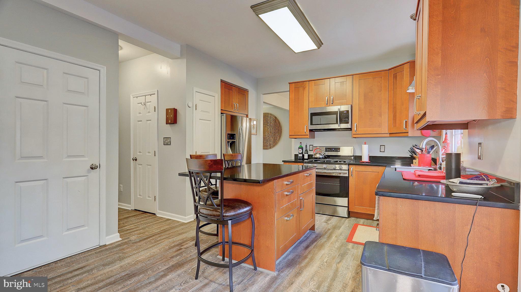 14641 Red House Road Gainesville, VA 20155 - Photo 22 of 44 spacious kitchen updated, stainless appliances