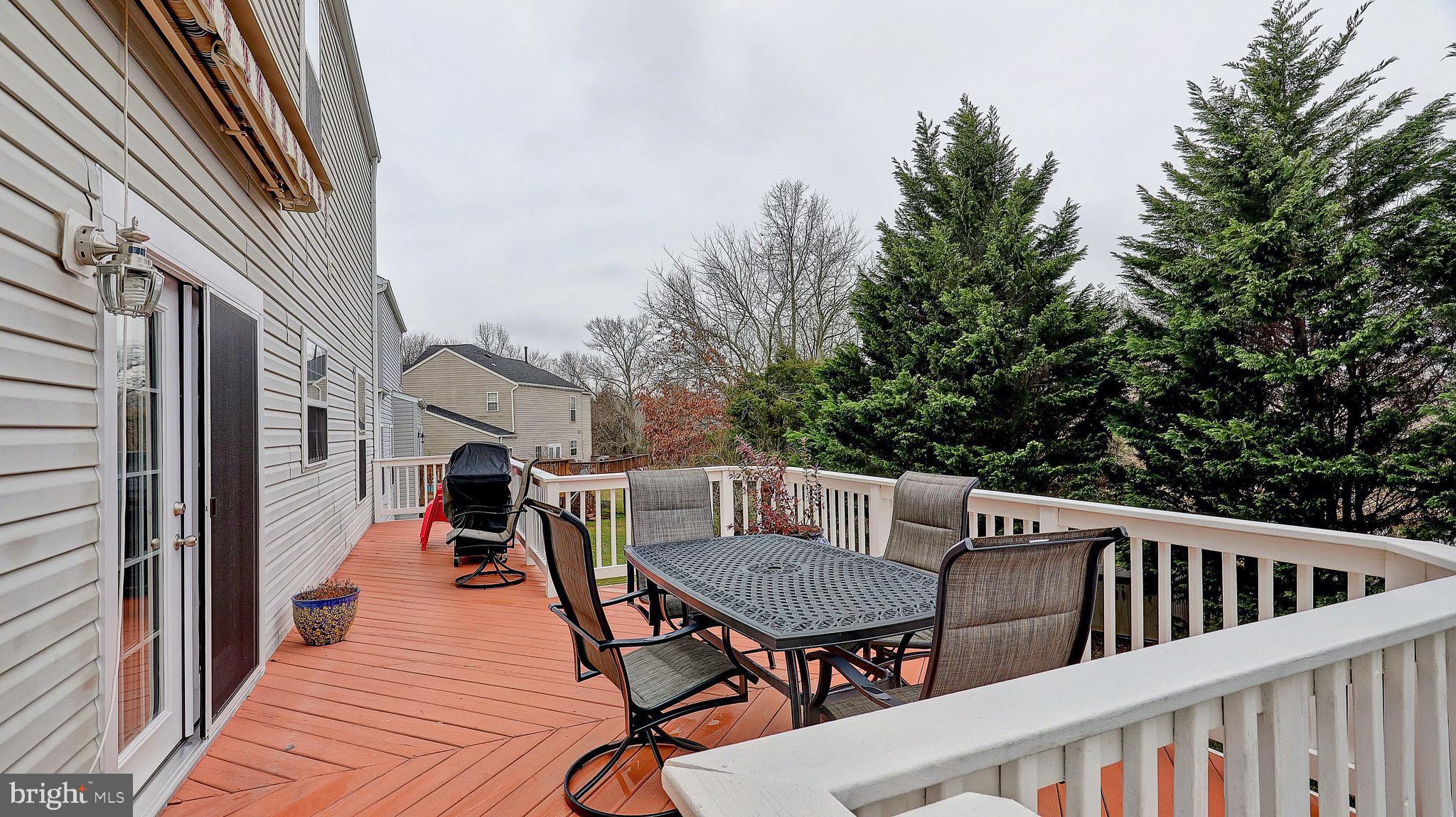 14641 Red House Road Gainesville, VA 20155 - Photo 7 of 44 Entertainment Deck