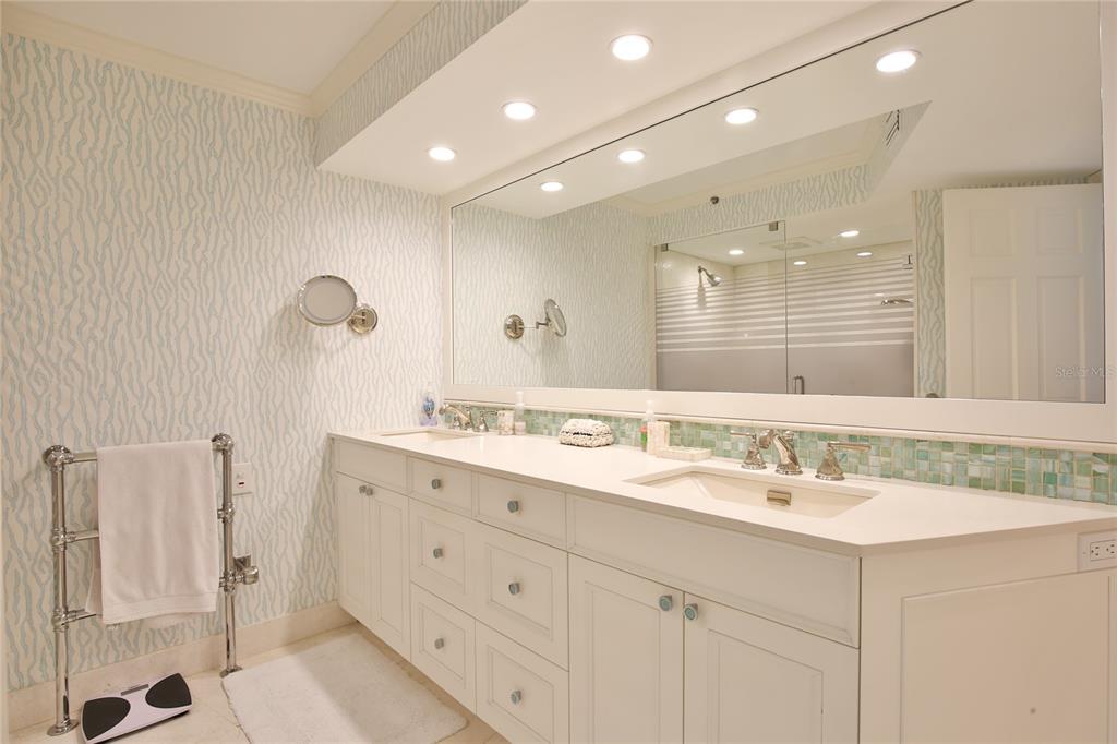 775 Longboat Club Road, Unit 904 Longboat Key, FL 34228 - Photo 17 of 35