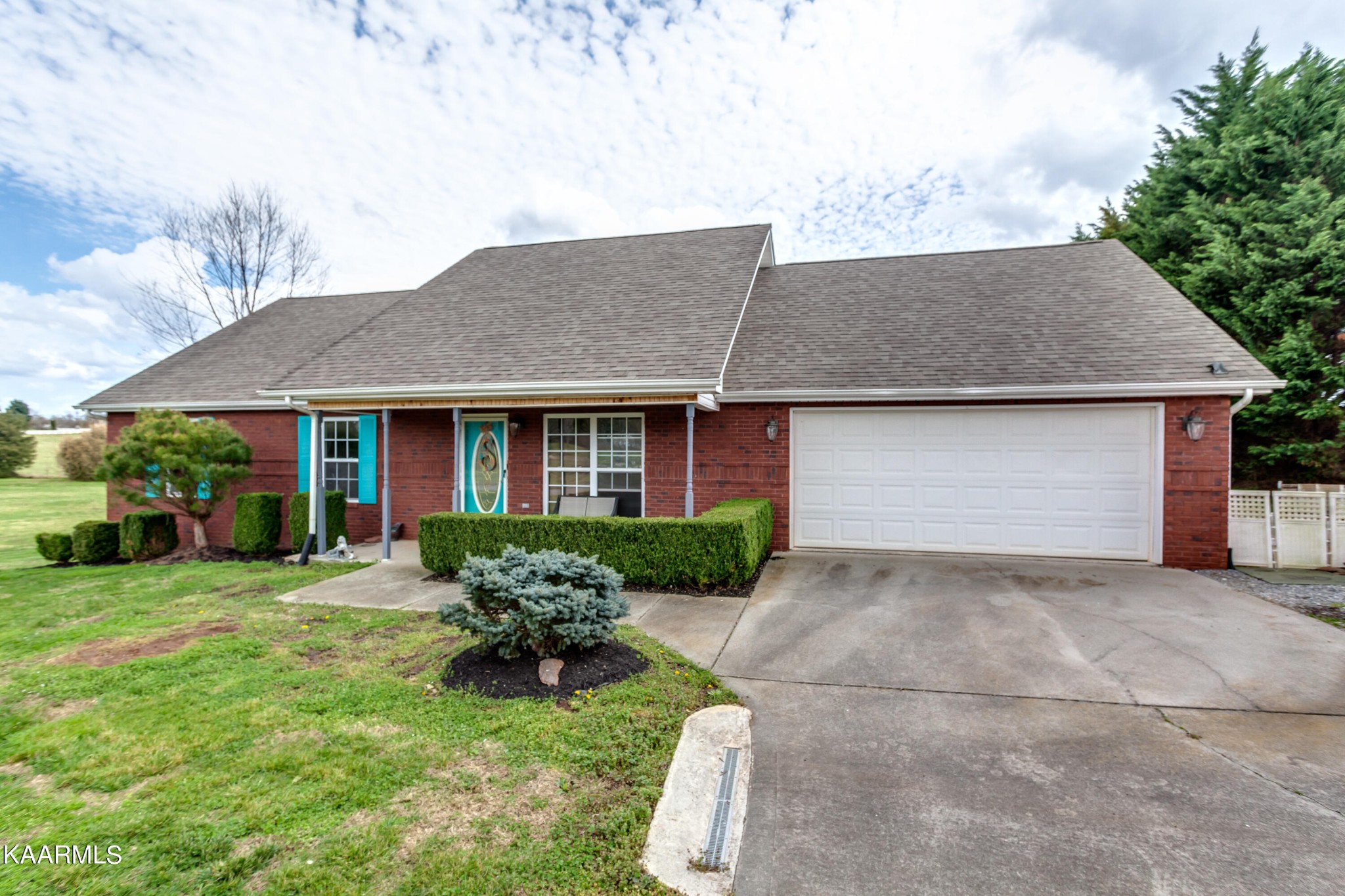 5406 J Riley W Drive Greenback, TN 37742 - Photo 3 of 28 Gallery Image 3