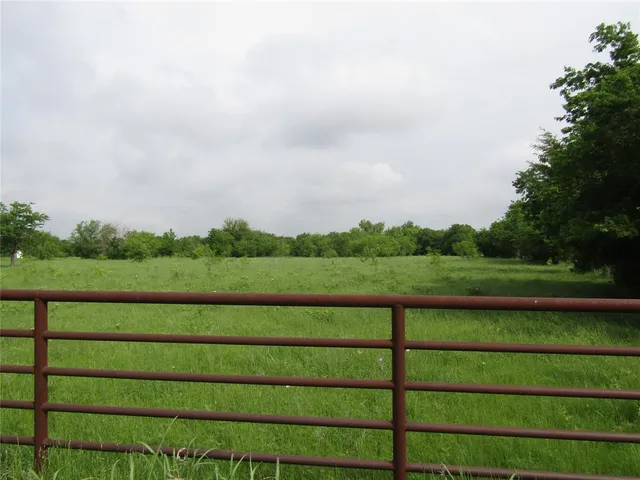 a view of outdoor space with mountain view