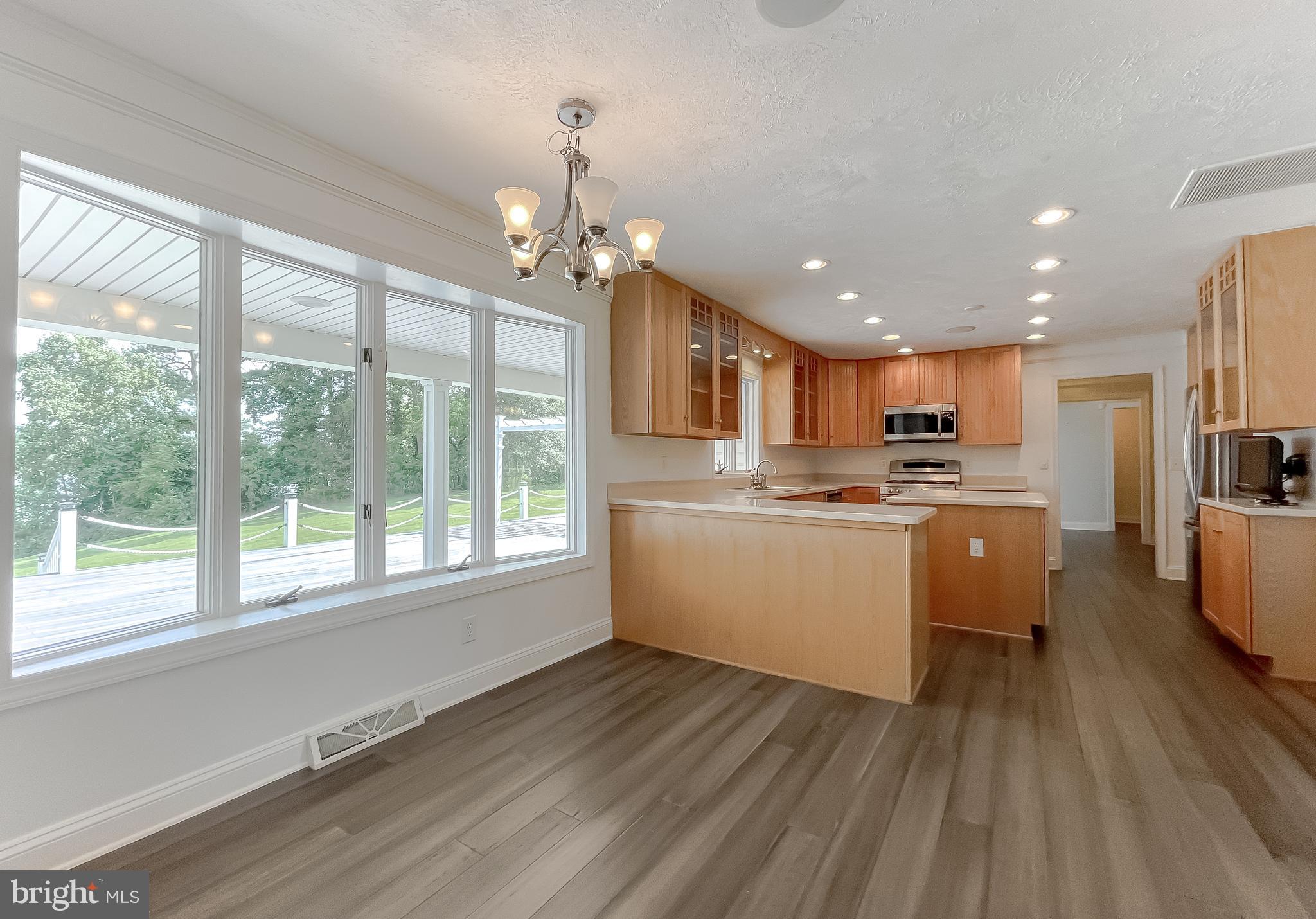 47784 Cross Manor Road St. Inigoes, MD 20684 - Photo 21 of 68 Kitchen-Table Space