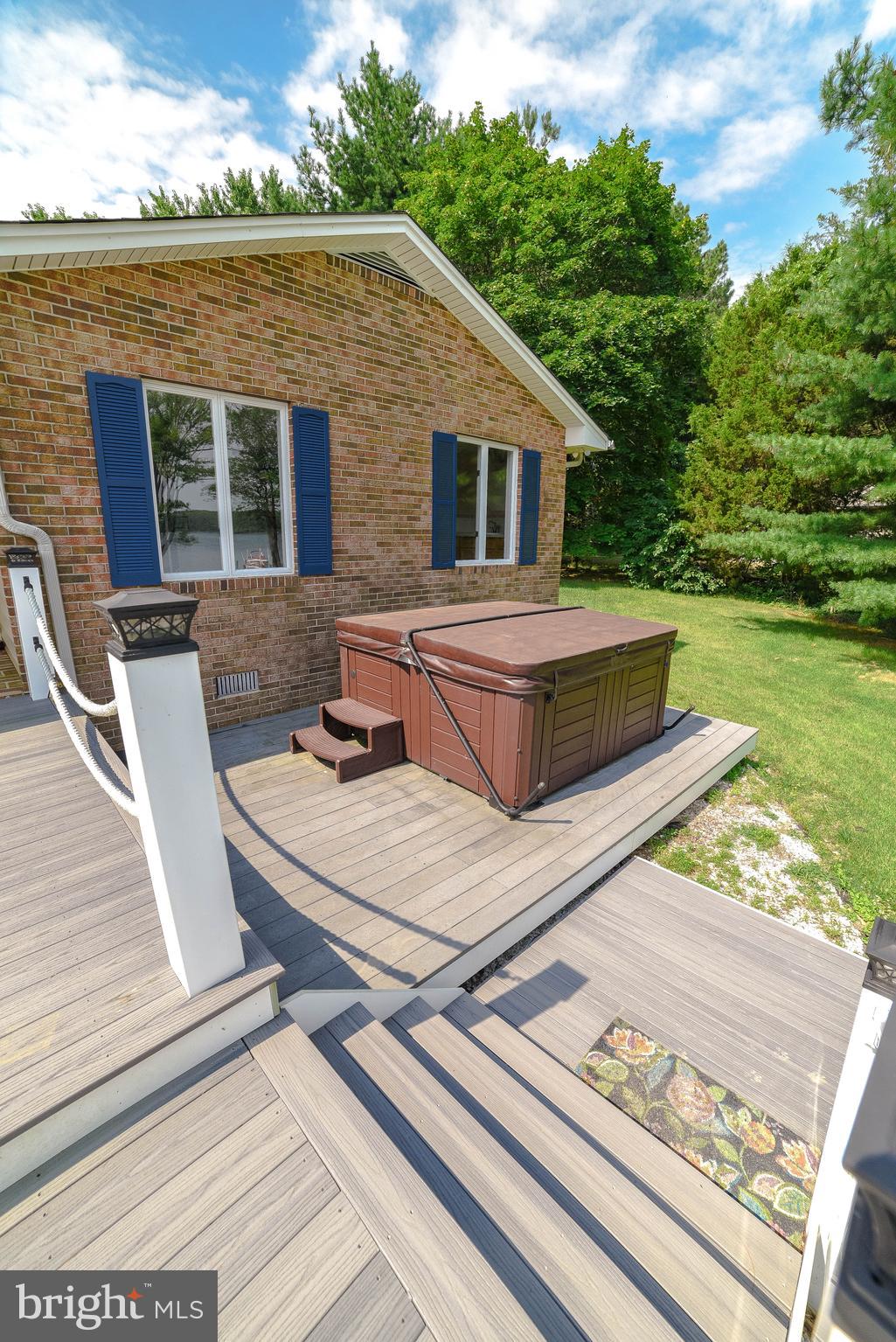 47784 Cross Manor Road St. Inigoes, MD 20684 - Photo 27 of 68 Hot Tub
