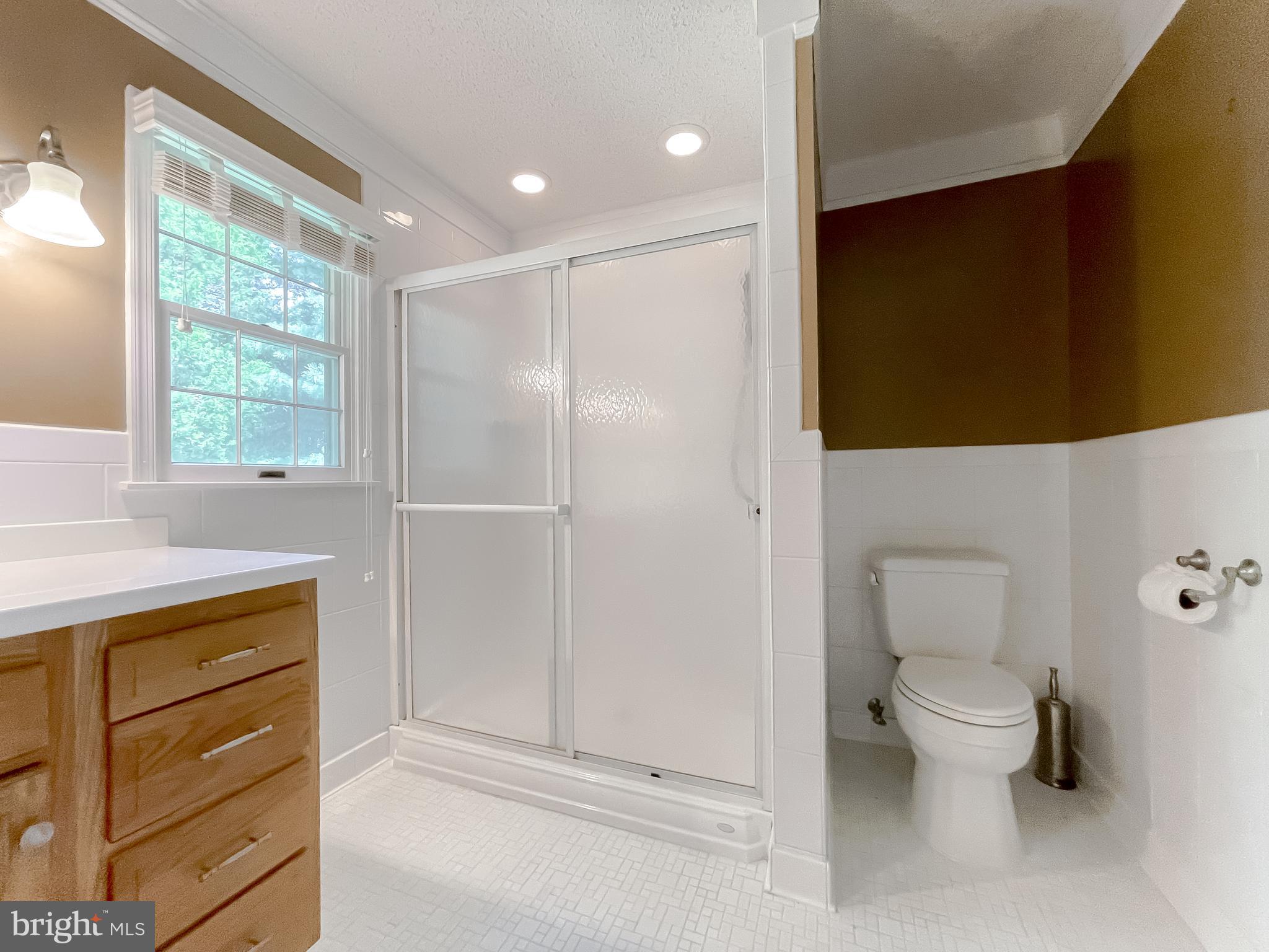 47784 Cross Manor Road St. Inigoes, MD 20684 - Photo 36 of 68 Primary Bath#1