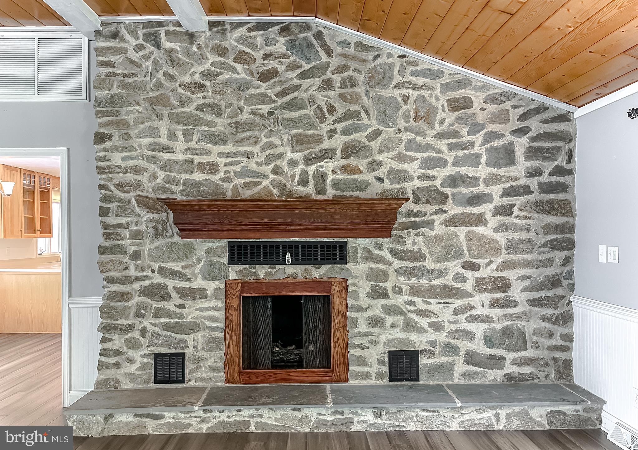 47784 Cross Manor Road St. Inigoes, MD 20684 - Photo 8 of 68 Gas Fireplace