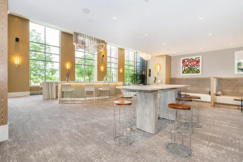 $1,699,999 | 9 Ave At Port Imperial, Unit 810, West New York, NJ 07093