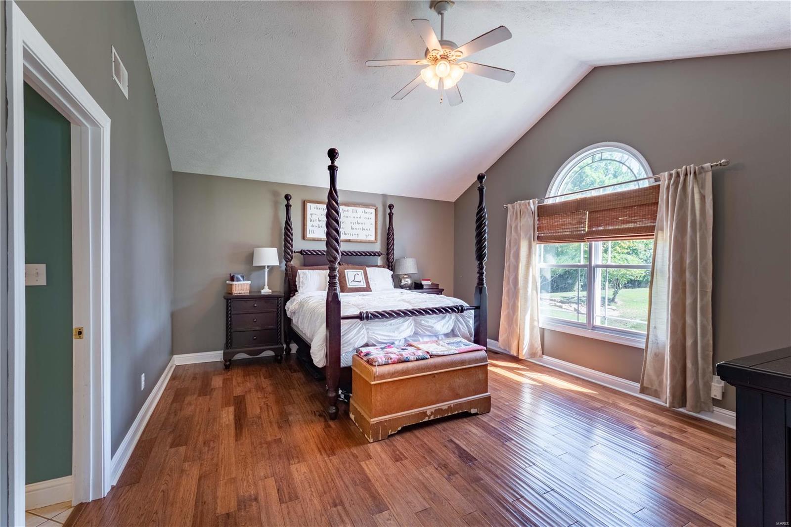 11554 Hafer Road Carterville, IL 62918 - Photo 12 of 36 Gallery Image 12