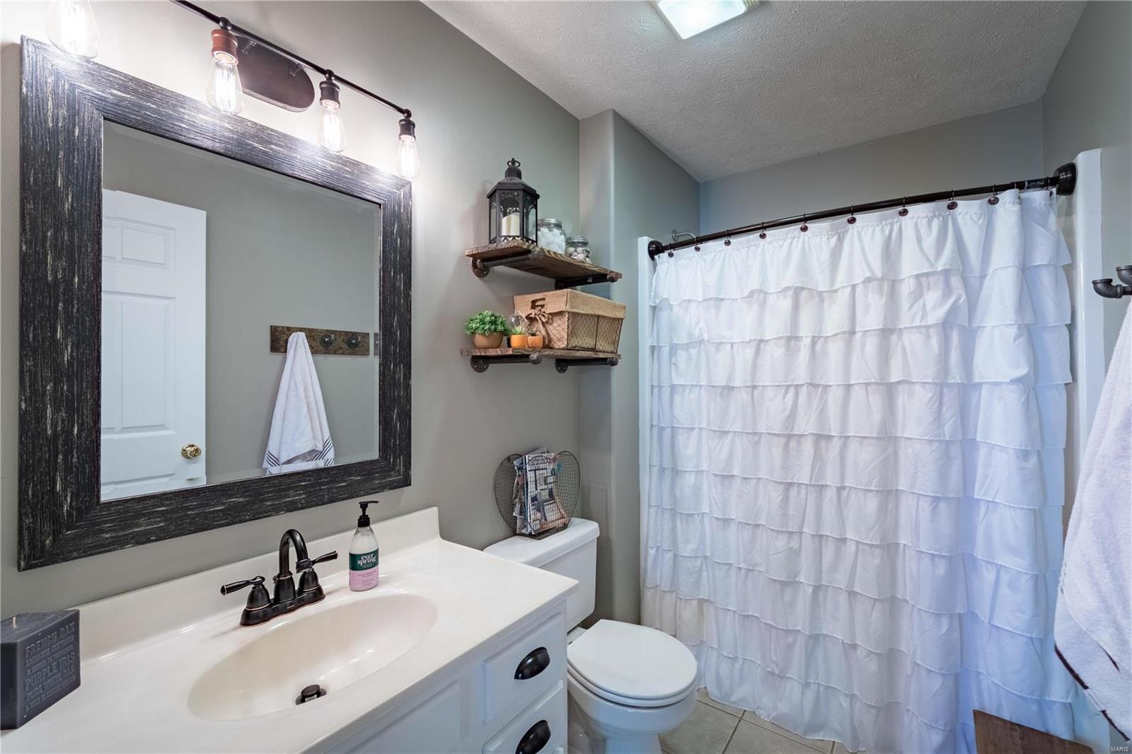 11554 Hafer Road Carterville, IL 62918 - Photo 20 of 36 Gallery Image 20