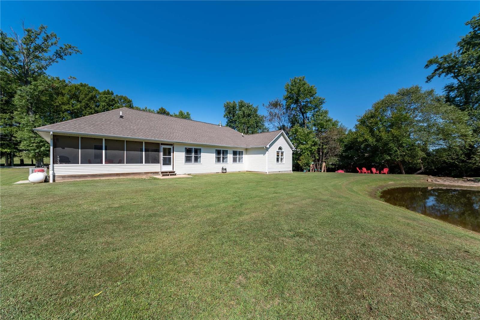 11554 Hafer Road Carterville, IL 62918 - Photo 30 of 36 Gallery Image 30