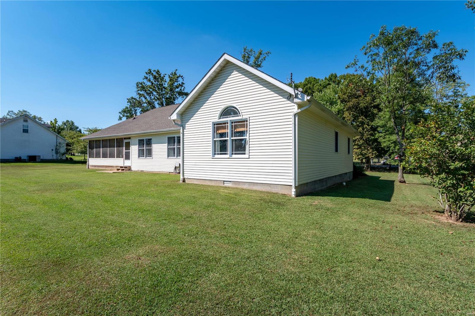 11554 Hafer Road Carterville, IL 62918 - Photo 32 of 36 Gallery Image 32