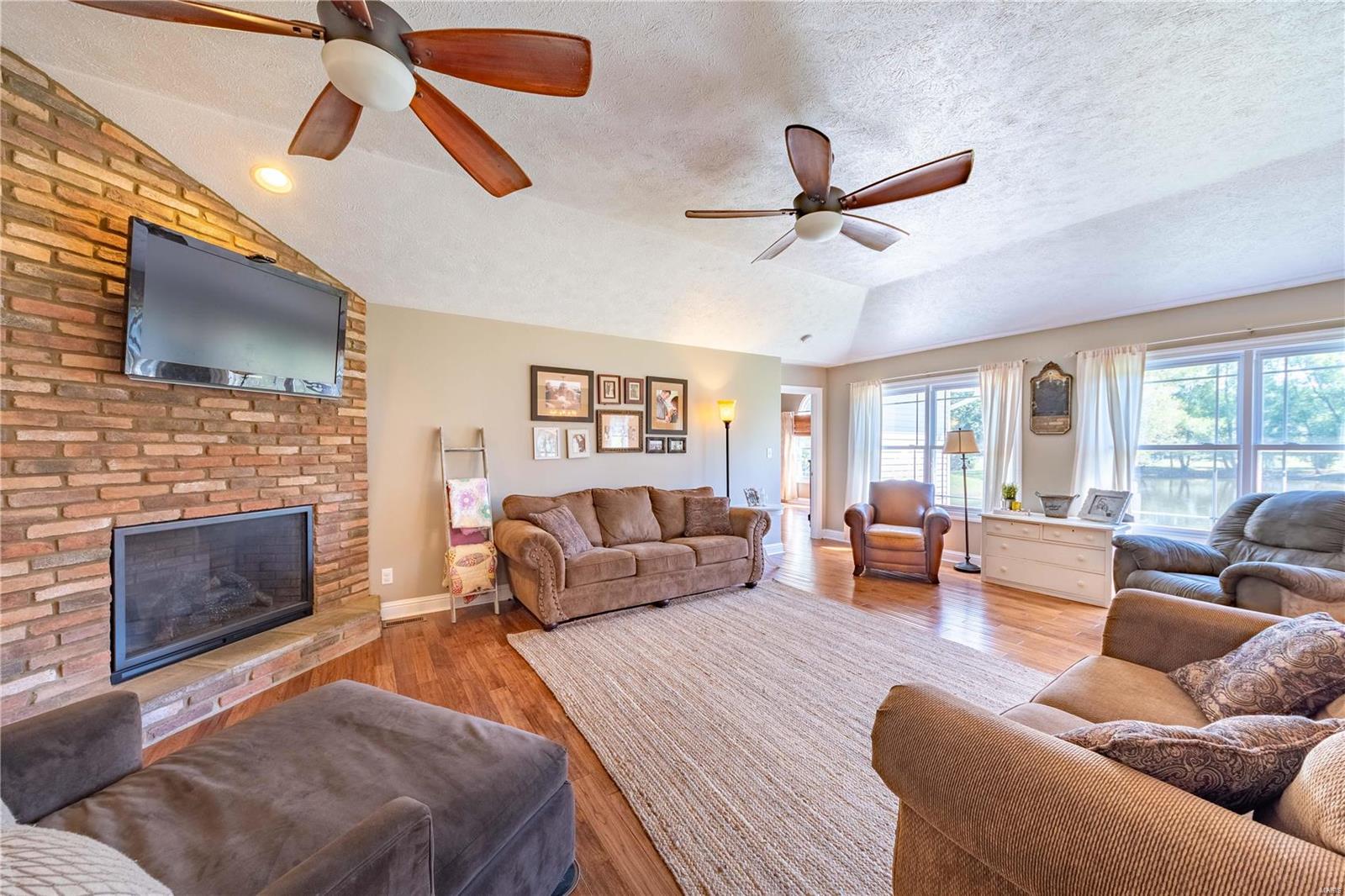 11554 Hafer Road Carterville, IL 62918 - Photo 5 of 36 Gallery Image 5