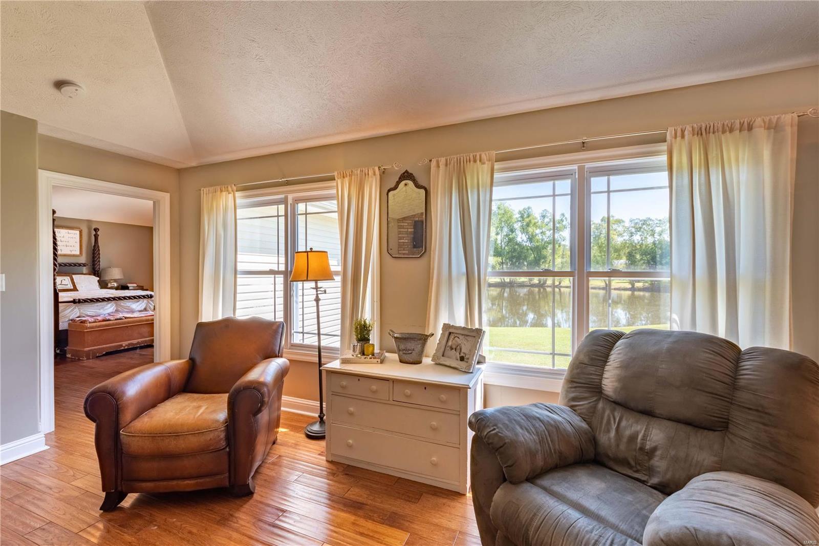 11554 Hafer Road Carterville, IL 62918 - Photo 6 of 36 Gallery Image 6