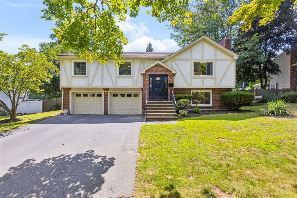 4 Rodgers Road Stoneham, MA 02180 - Photo 2 of 33 Gallery Image 2