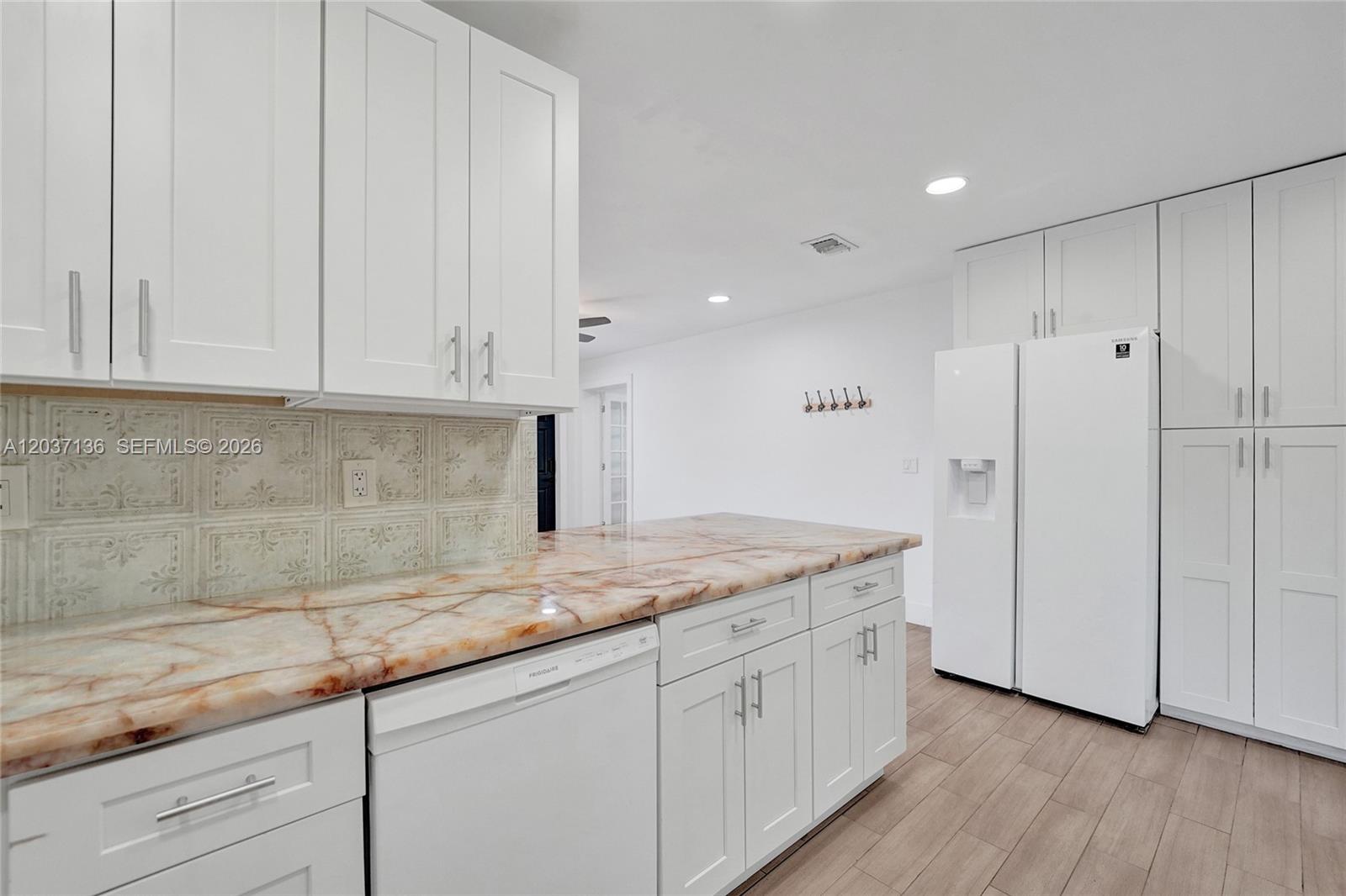 5701 Southwest 37th Street Davie, FL 33314 - Photo 63 of 73