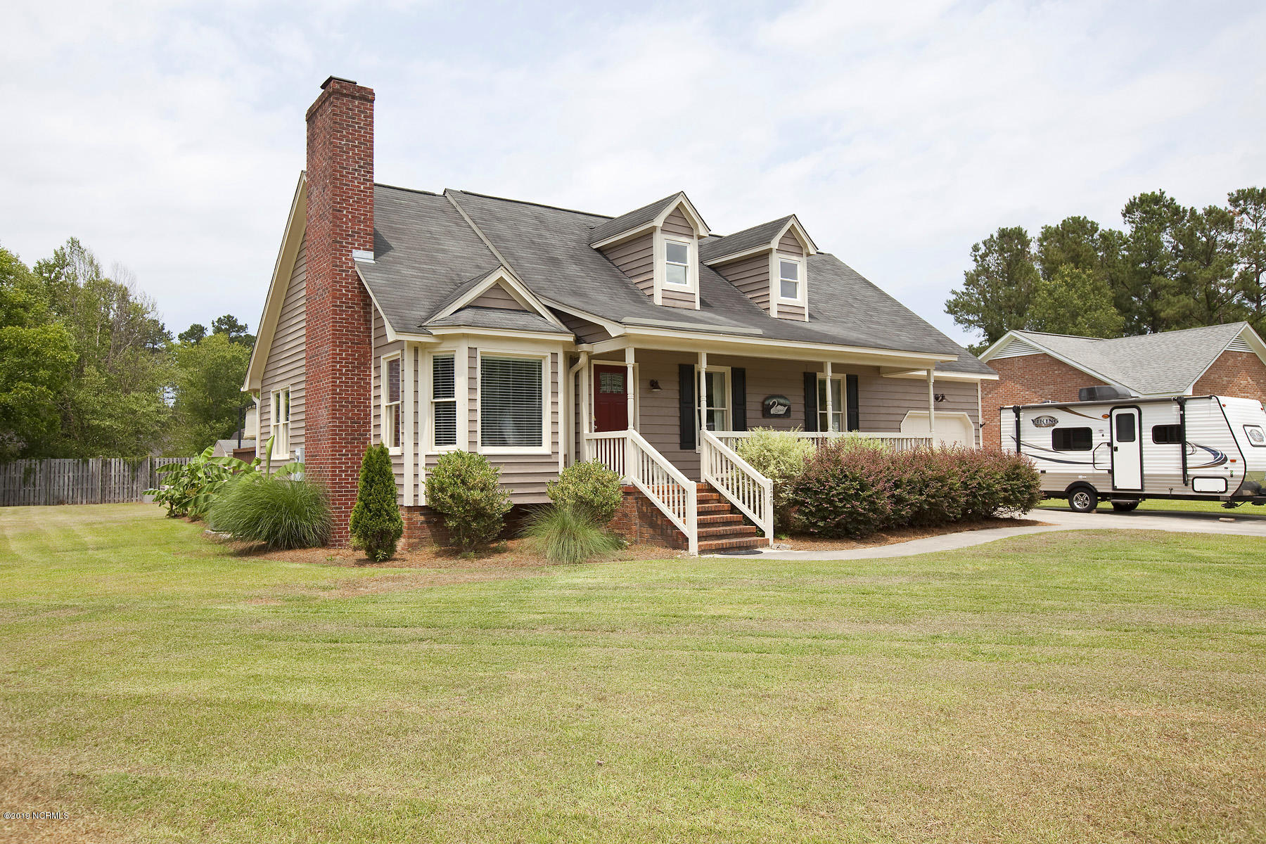 120 Lightwood Knot Road Rocky Point, NC 28457 - Photo 2 of 32 Side View