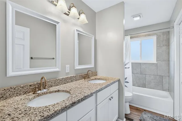 $289,000 | 12035 Bobbett Drive, Maryland Heights, MO 63043