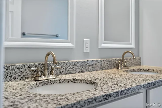 $289,000 | 12035 Bobbett Drive, Maryland Heights, MO 63043