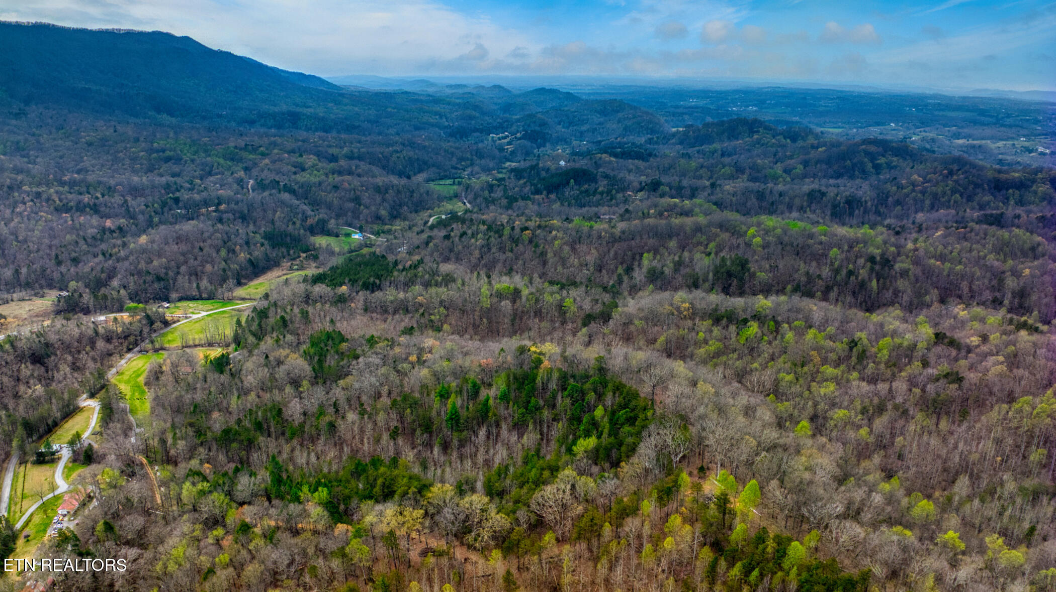 2 Rd Seymour Tn 37865 Seymour, TN 37865 - Photo 3 of 7 dji_20240402135011_0115_d_hdr
