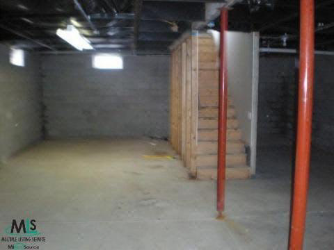 8656 Cork Road Avoca, MI 48006 - Photo 3 of 12 387719-2.JPG