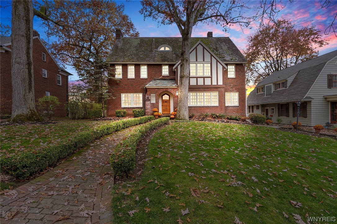 310 Berkeley Drive Syracuse, NY 13210 - Photo 1 of 43