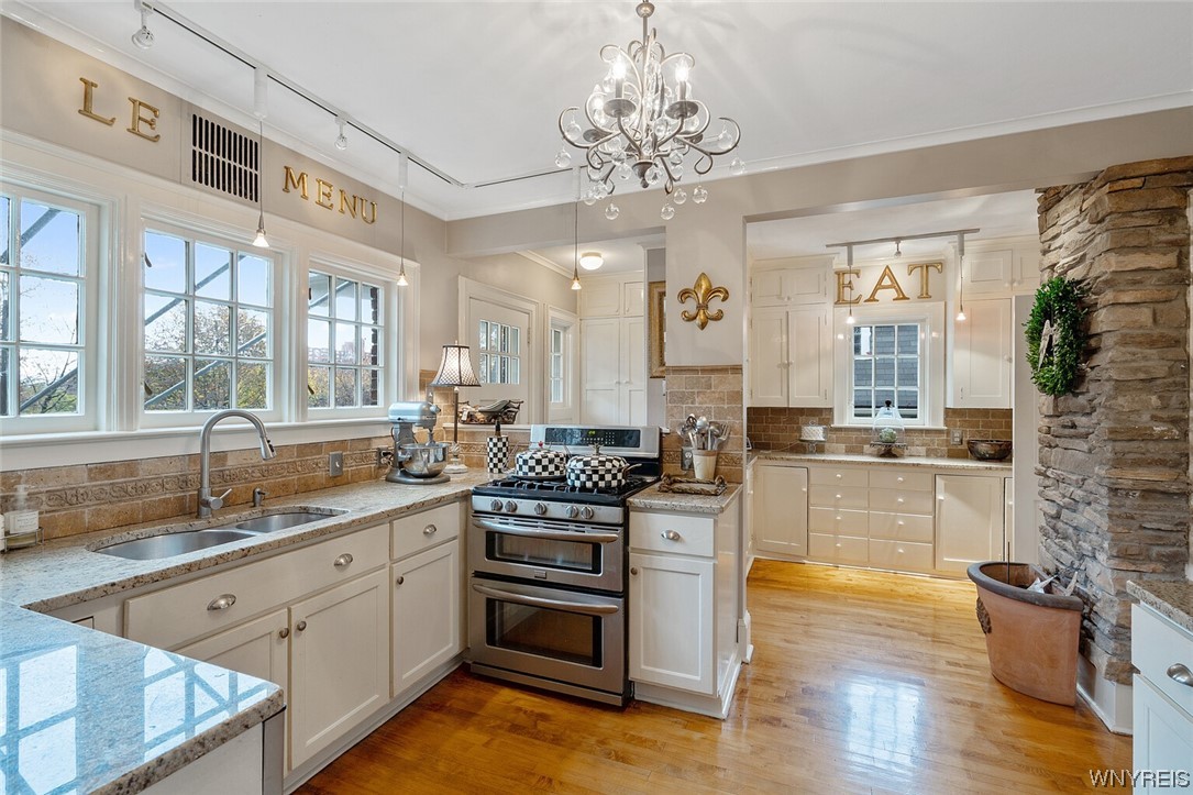 310 Berkeley Drive Syracuse, NY 13210 - Photo 11 of 43