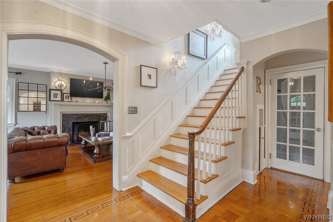 310 Berkeley Drive Syracuse, NY 13210 - Photo 6 of 43