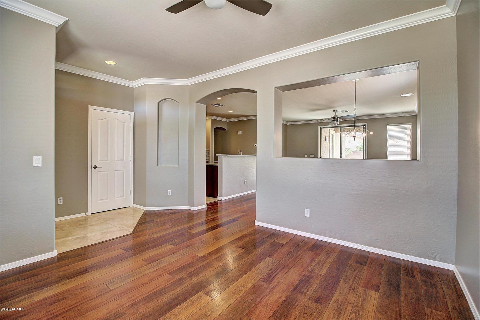 15923 West Redfield Road Surprise, AZ 85379 - Photo 3 of 23 Living Room