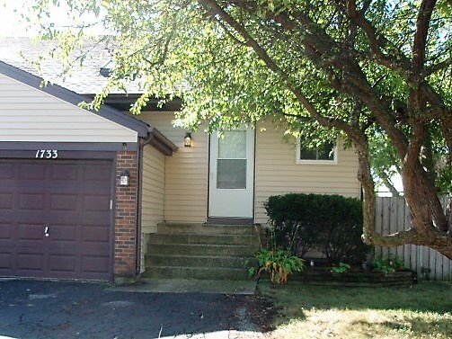 1733 Howe Lane Hanover Park, IL 60133 - Photo 1 of 14