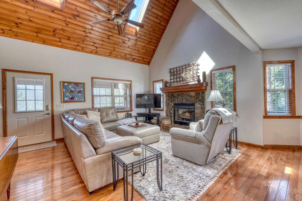 6128 Ruth Drive Young Harris, GA 30582 - Photo 2 of 59