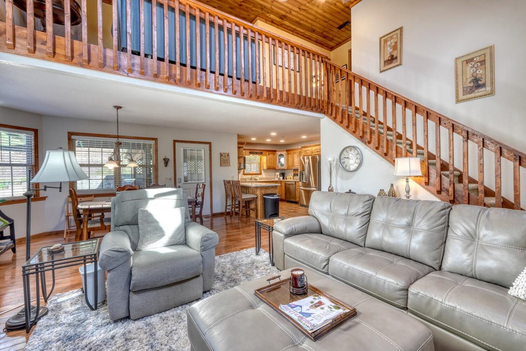 6128 Ruth Drive Young Harris, GA 30582 - Photo 4 of 59