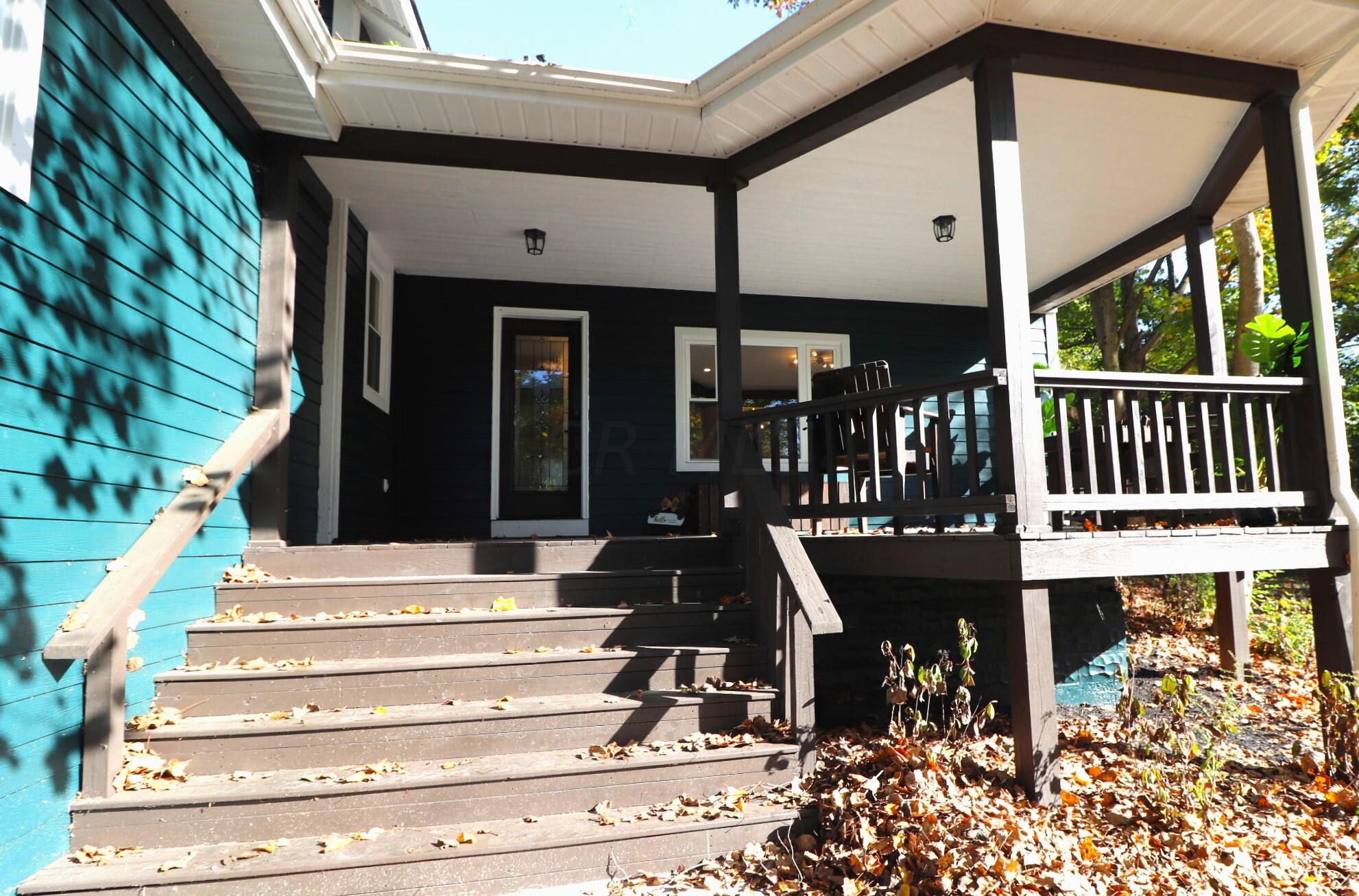 123 Old Mill Road Springfield, OH 45506 - Photo 2 of 76 Front entrance and porch