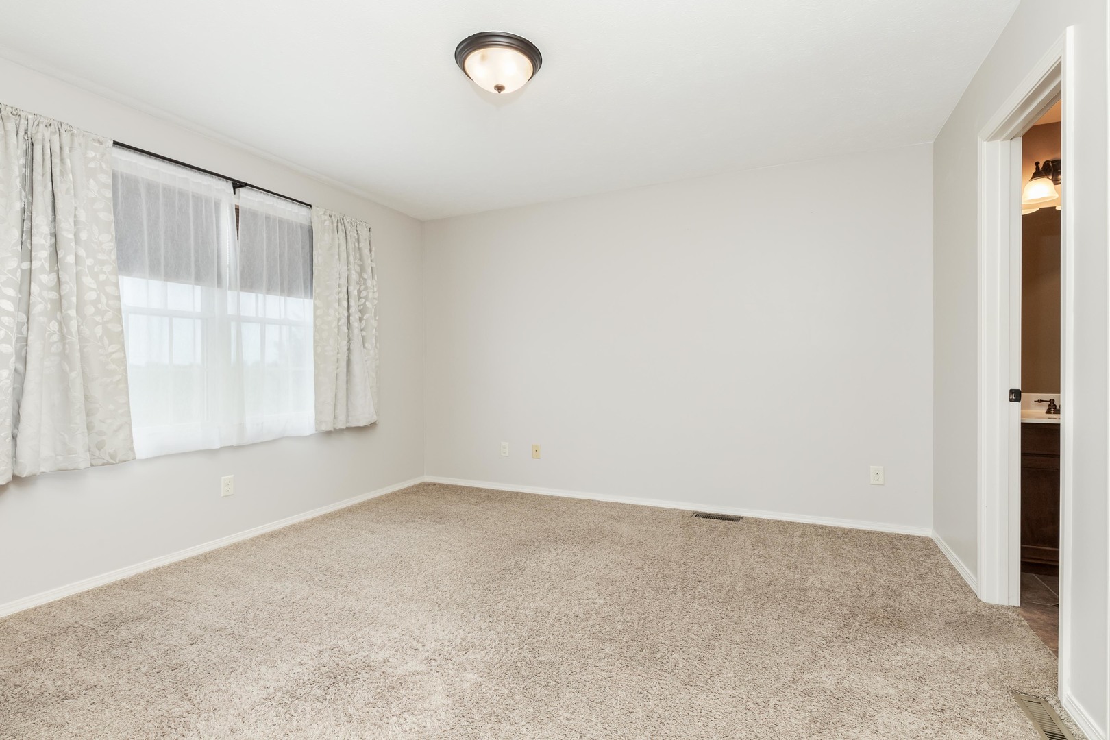 2932 Shepard Road Normal, IL 61761 - Photo 18 of 28