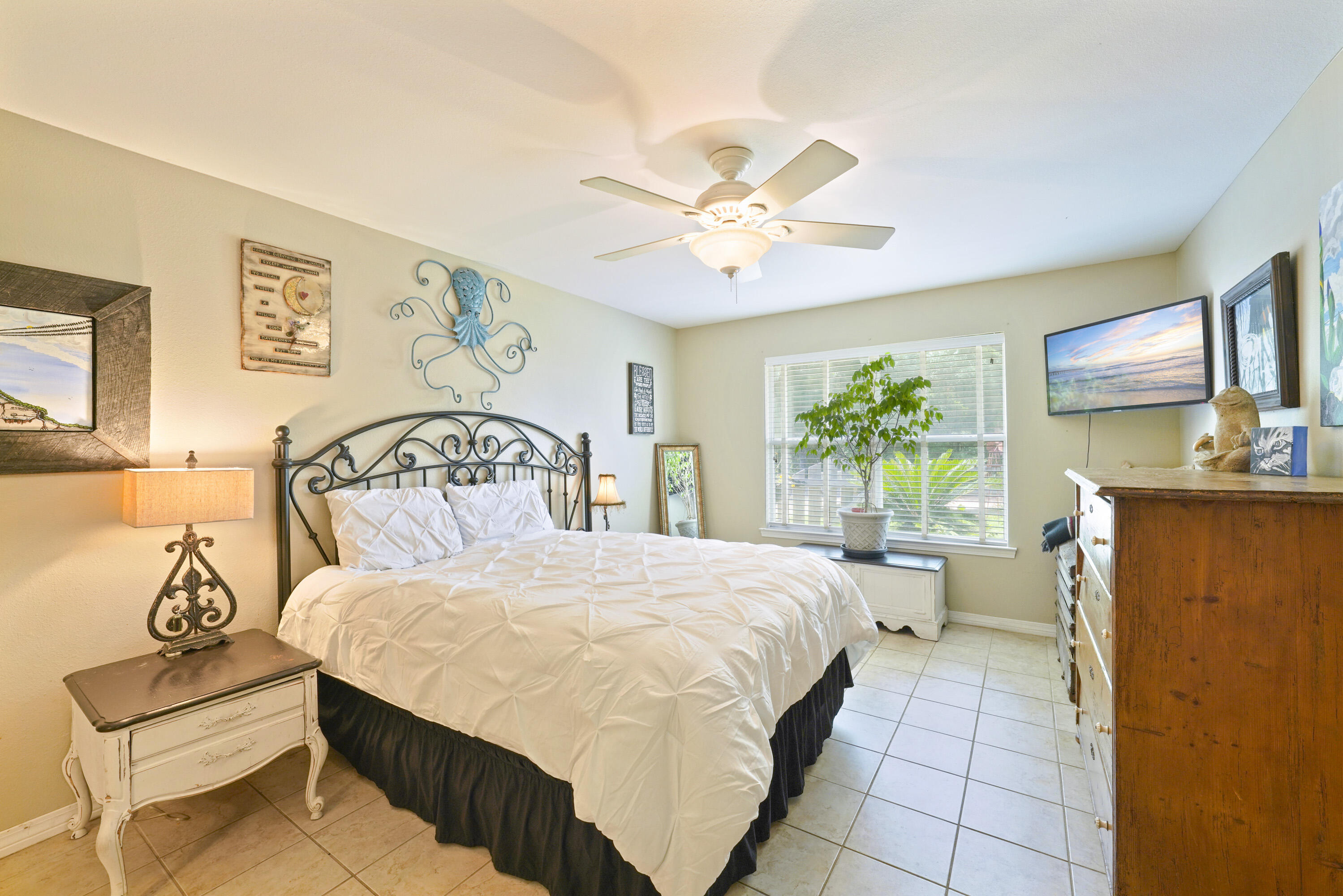 117 Will Street Freeport, FL 32439 - Photo 10 of 19 Primary Bedroom