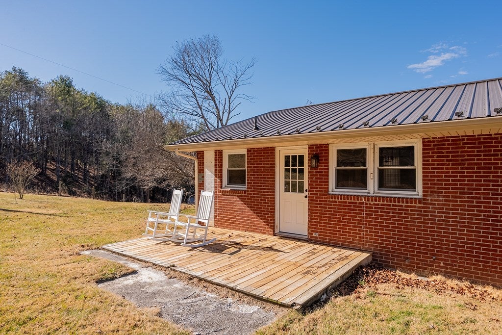 1350 Ivanhoe Road Max Meadows, VA 24360 - Photo 59 of 79 Gallery Image 59