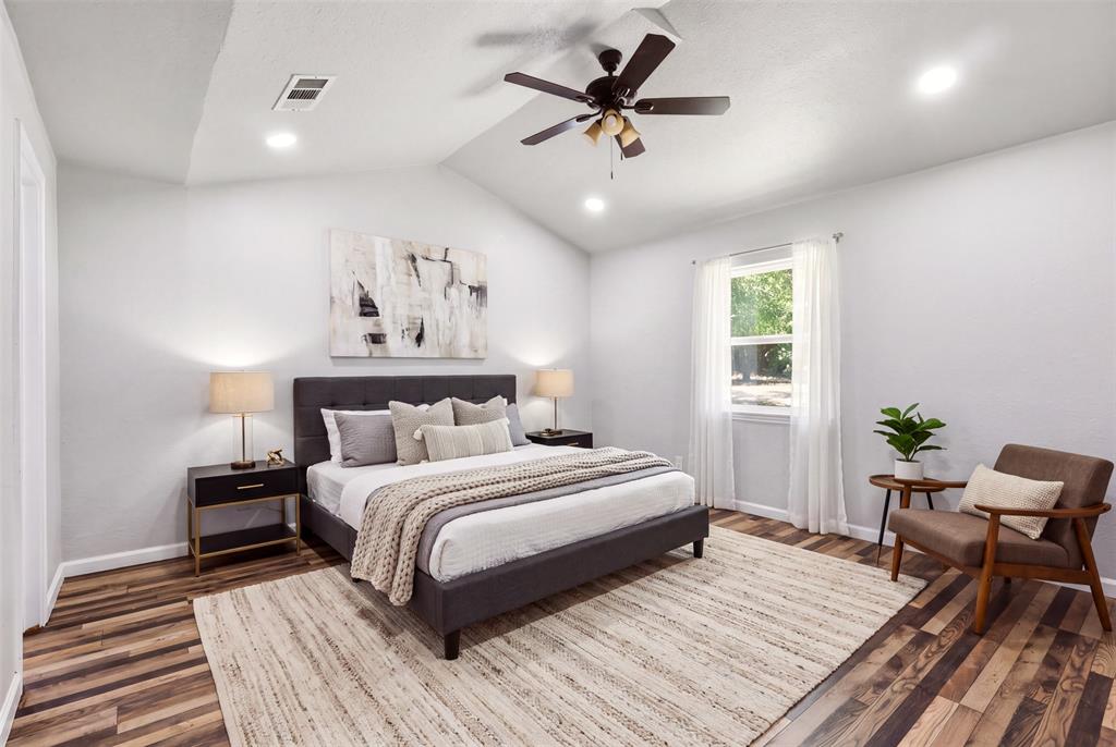 103 Calhoun Bend Azle, TX 76020 - Photo 12 of 32 Gallery Image 12