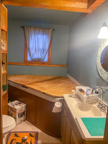 $600,000 | 264 Chestnut Street, Claremont, NH 03743