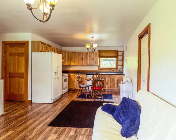 $600,000 | 264 Chestnut Street, Claremont, NH 03743