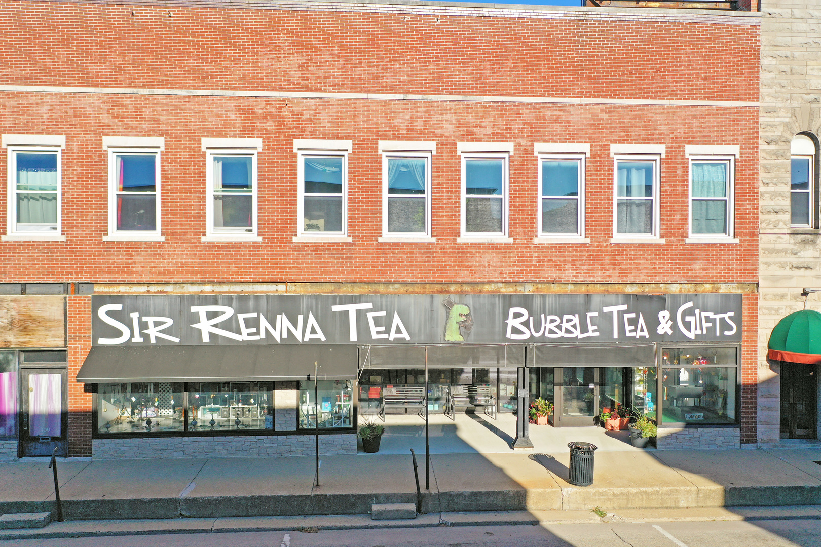 113 North Kickapoo Street Lincoln, IL 62656 - Photo 2 of 48 a view of a building with a sign board