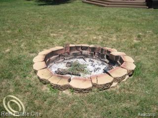 4345 Maybee Road Lake Orion, MI 48359 - Photo 17 of 21 MAYBEE FIRE PIT.jpg