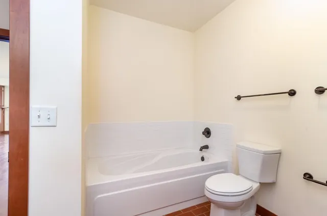 $399,900 | 3251 Louisiana Avenue South, Unit 302, St. Louis Park, MN 55426