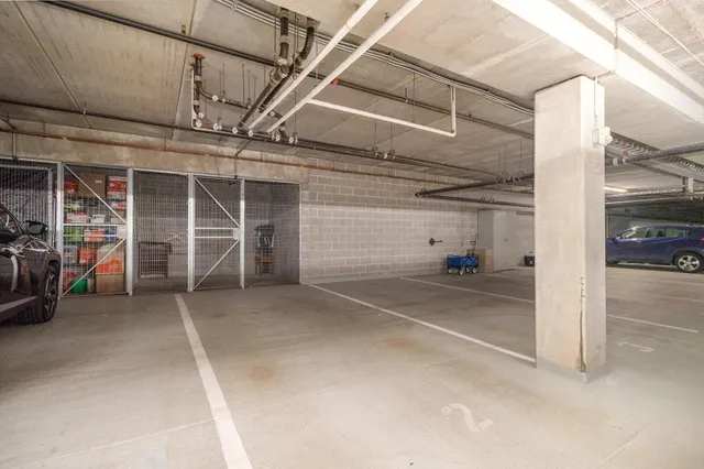 $399,900 | 3251 Louisiana Avenue South, Unit 302, St. Louis Park, MN 55426