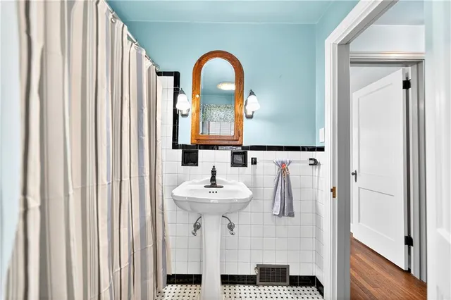 $239,900 | 112 Heathmore Avenue, Pittsburgh, PA 15227