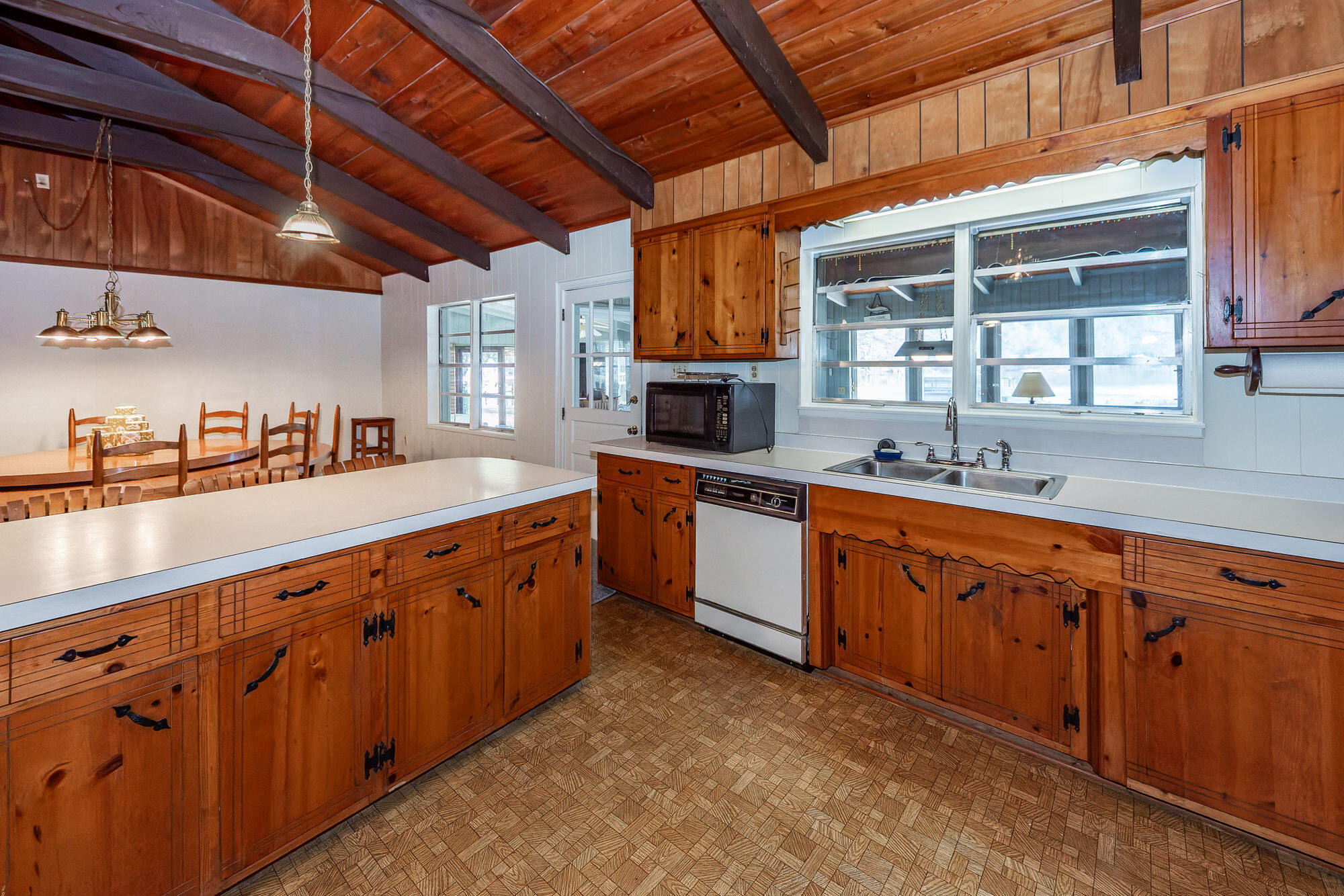 138 State Rd S-38-1754 Eutawville, SC 29048 - Photo 13 of 77