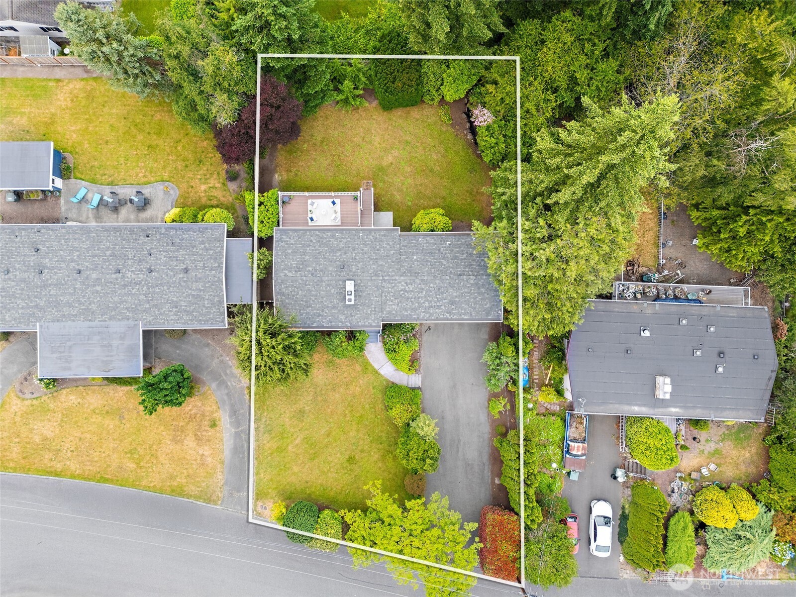 1011 Carol Way Edmonds, WA 98020 - Photo 38 of 40